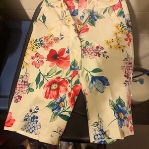 Floral Print Women's Bermuda Shorts - Cream with Multicolor Flowers